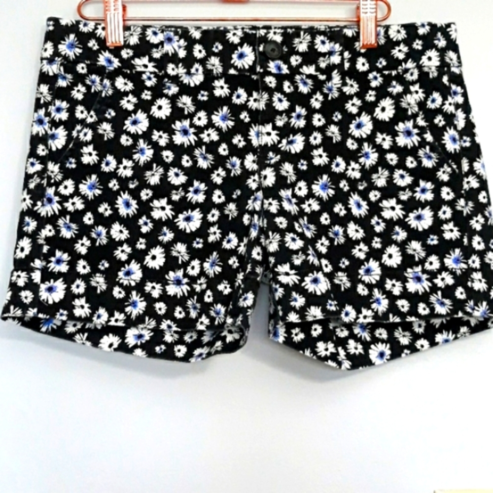 American Eagle Outfitters Girl Floral Short Sz 4 - Picture 3 of 6